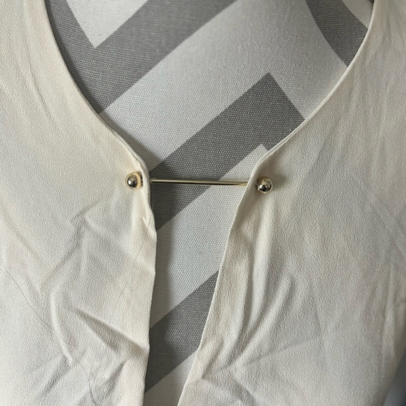 Women’s Lulus Ivory Sleeveless Shift Dress Size Small NWT - Picture 3 of 6